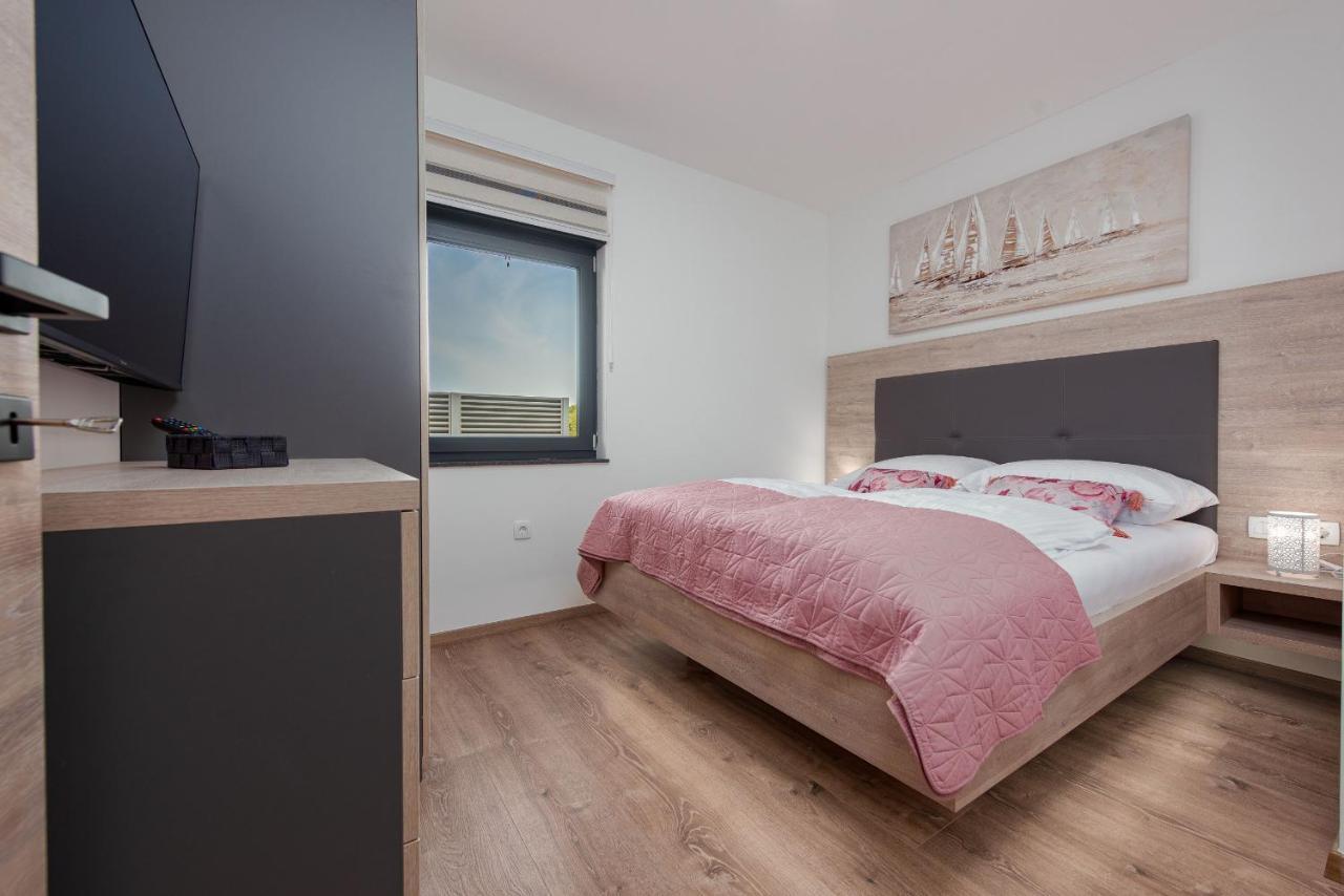 Villa Blue Sky 2 Zadarvillas Turanj Eksteriør bilde